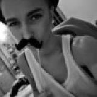 依依化妆品商行