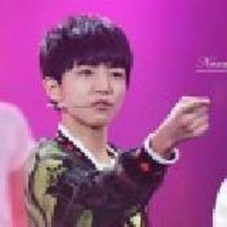 俊凯爱小螃蟹啊