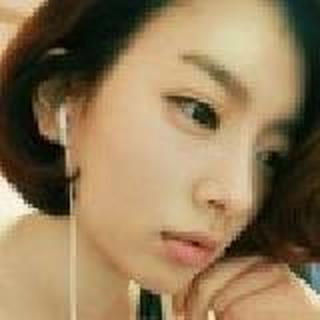 ˘短发姑娘闪亮亮