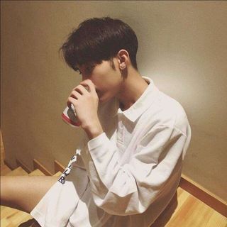 半城繁華半城傷づ