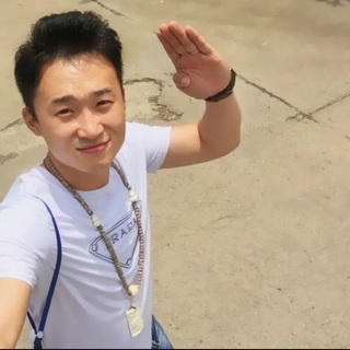 果粑霸浩潇洒