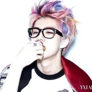 爱喝奶茶的吴年糕