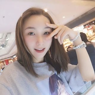 李子lily