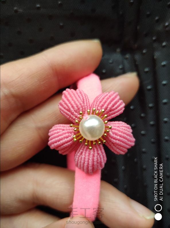 用0.65圆蜡做的，成品尺寸刚好做头绳，造型非常漂亮，感谢蹦娘教程😊