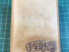 实用短款小卡包一枚,8卡位可以满足大部分人的需求,还可进行扩展哦!