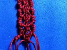 为什么我编的是这个效果呢？