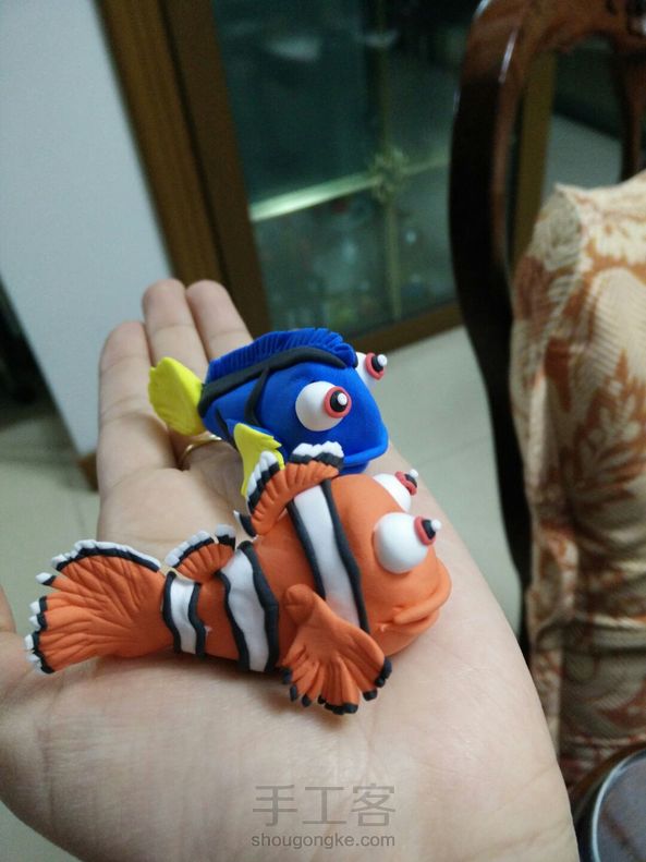 做了两个晚上，非常漂亮！比捏人相对简单，小丑鱼特别可爱。 第2张