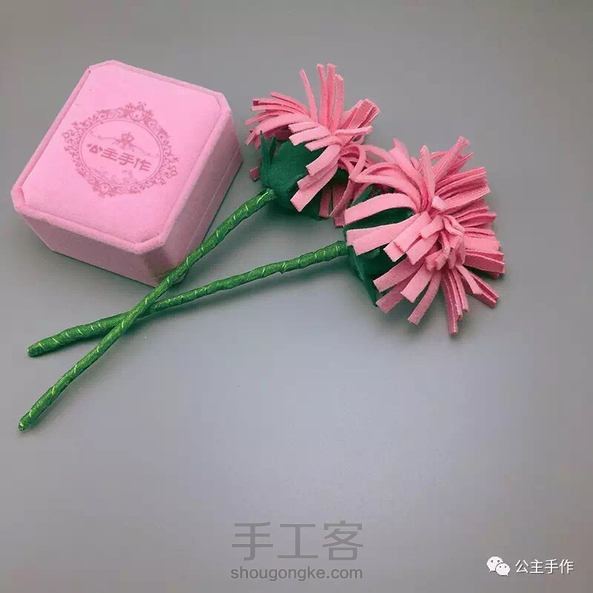 祝大家节日快乐！亲手做朵花送麻麻吧！！ 第3张