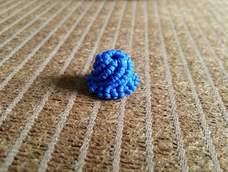 最后不知道怎么弄😊，做出个草帽了