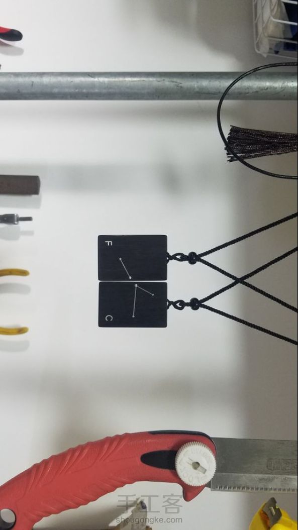 莫桑石确实比水钻要闪一点😄 第1张