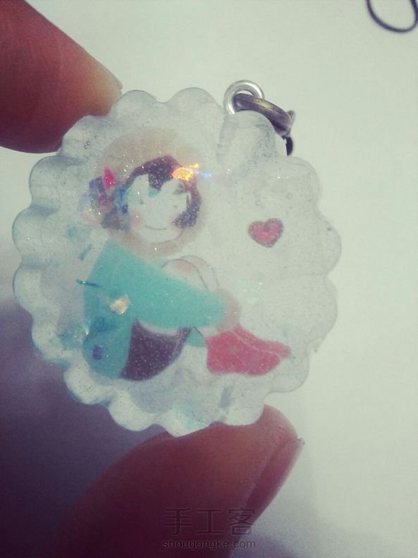 美美哒的滴胶饰品，已出教程了，下次发旁边那个的滴胶教程 第2张