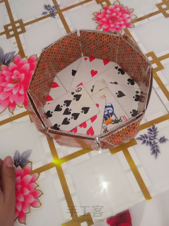 嗯，自己做的感觉还可以，但是最后那个装饰我真的做不好，所以只做了四个