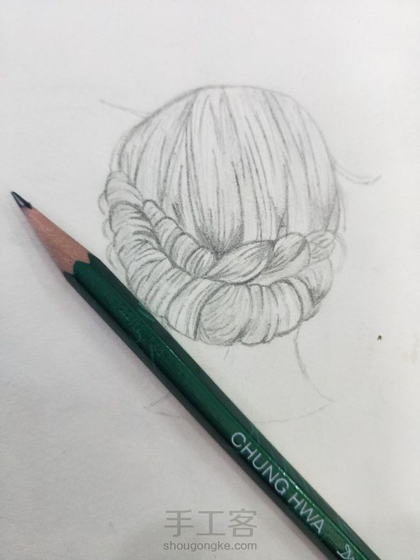 尝试了一下，没有作者画的好