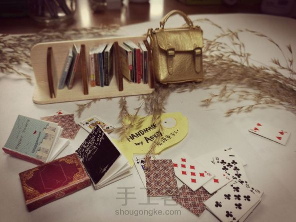 #可儿#最近做的一些东西，一个包，书架和扑克牌....想搞个娃屋让孩子们打八十分(噗)。包教程已发可戳。我还是戒不掉做包包啊！我娃缺的是鞋啊其实... 第3张
