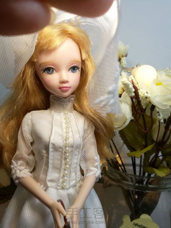 可儿体婚纱，上次没发出去？袖套改造的婚纱礼服。教程有。 第1张