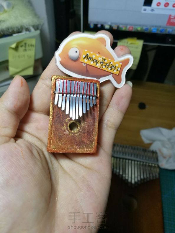 拇指琴，四分之一。 第1张