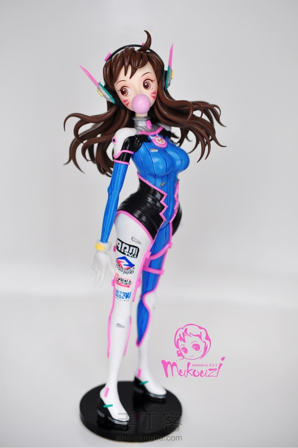 守望先锋里偶最喜欢的一位！^_^用粘土来做个DVA！(#^.^#)