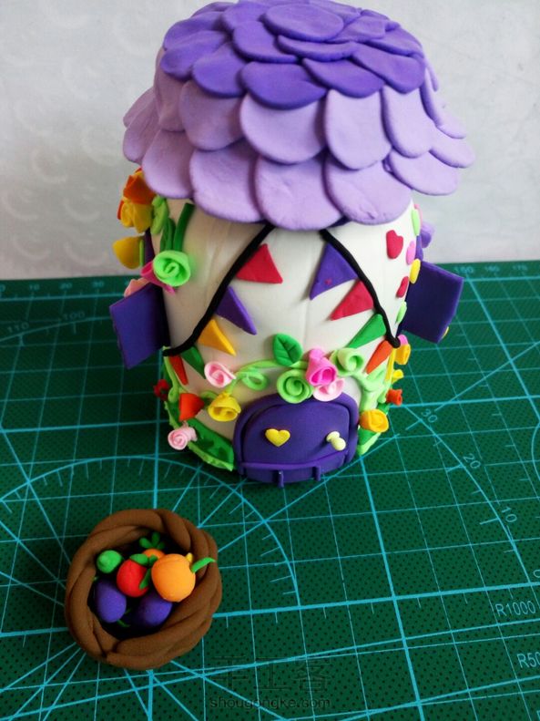 #粘土
乡间的小房子，藤萝蔓蔓