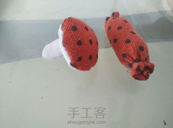 有点没缝好。😥