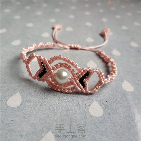 有点浪费线，剩了好多。用A玉线做个项链也不错