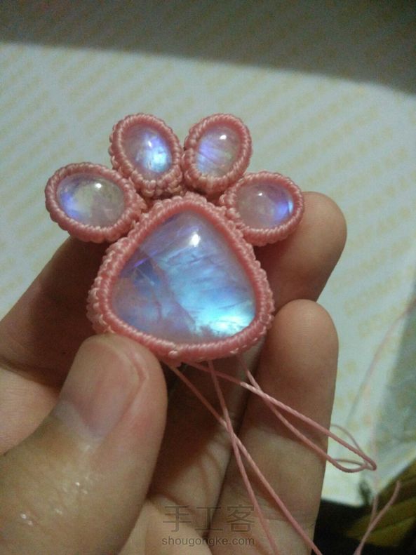 谢谢老师的教程！
线被我弄脏了一点，边边上那一圈线也没编，不知道及格不？ 第1张