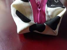 谢谢楼主大大的教程，妈妈再也不用担心我没笔袋用了