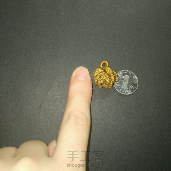 直径1.8cm的莲花，用的六股线，眼睛要瞎啦😲 第2张