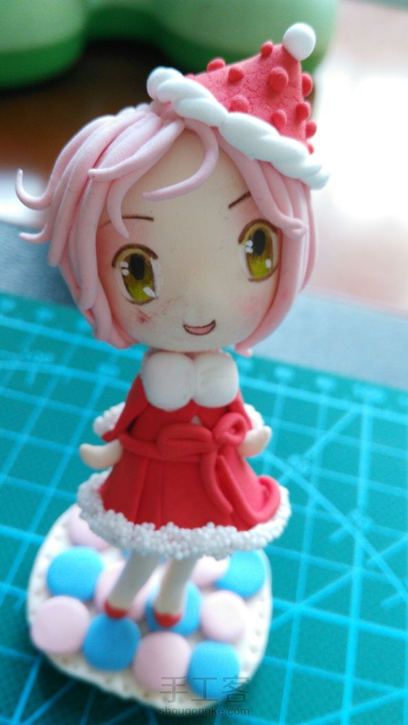 最后上妆把脸搽花了，哭。