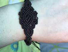 做着够长，一不小心做成了手绳