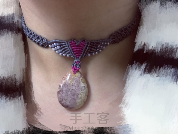 交个作业~自己第一个choker ~改造了一下~衔接处处理的还是不太好~😁