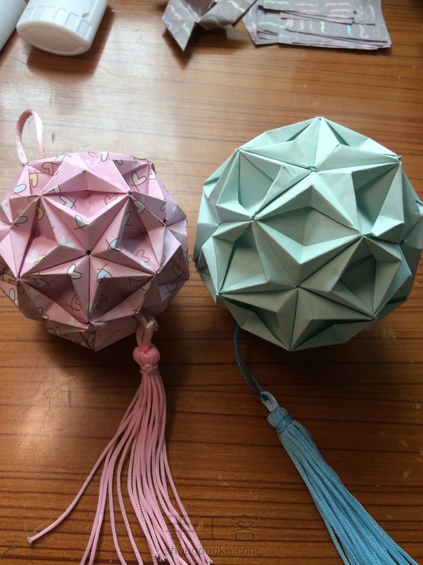 纯色的是酱紫的