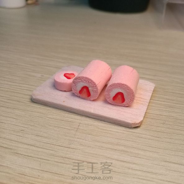 特意买soft纸黏土做蛋糕玩😂