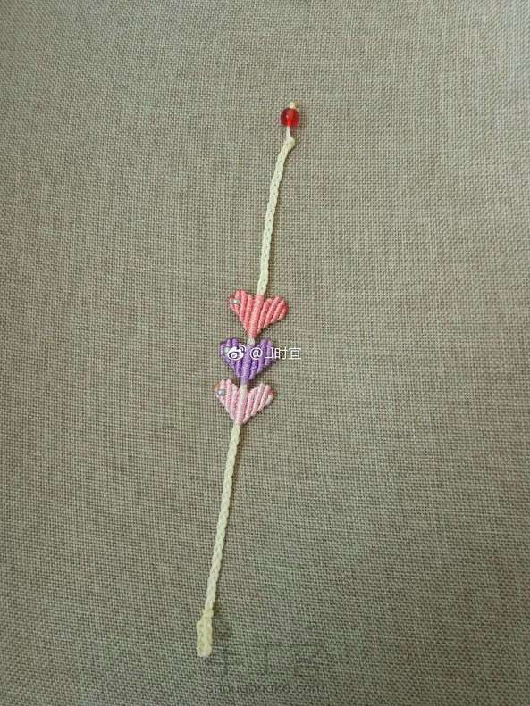 十一交作业
心形友谊手链 第1张