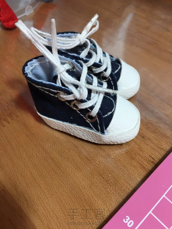 终于完成了第一件作品，我的夏芙终于有了自己的订制帆布鞋！ 第3张