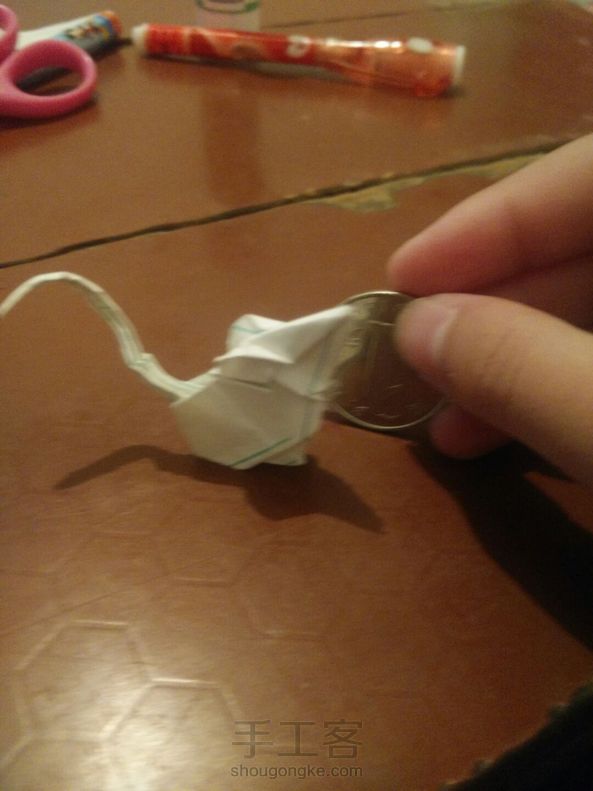 用雪花片和硬币来比较一下。 第1张