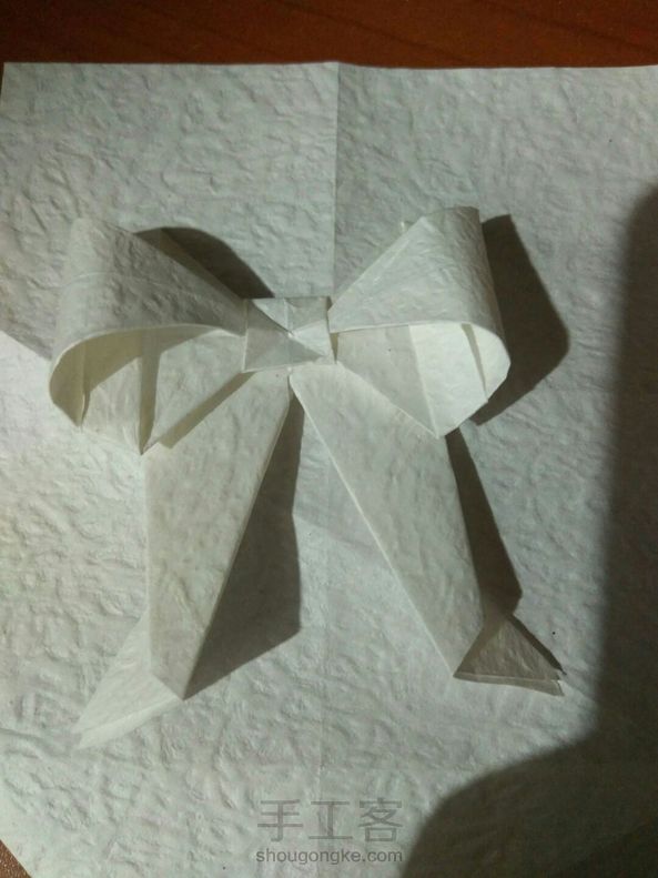 第一次用皱褶纸，在手工课学到的第一个。