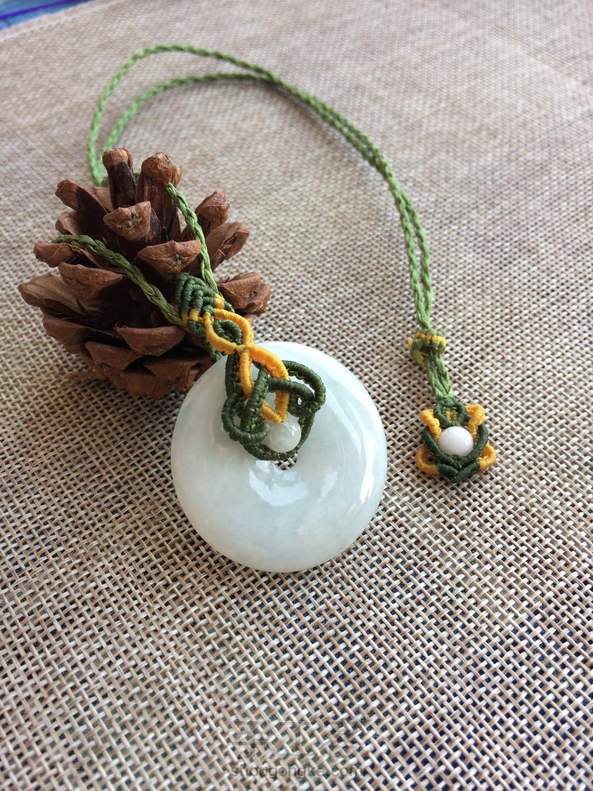 #原创#秋实翡翠平安扣
原以为没人喜欢，结果还是有小伙伴找教程的。教程已做好，欢迎小伙伴收藏😘 第2张