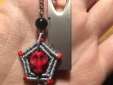 不小心做得太中二了😂手链实在戴不出去，就改成挂件啦