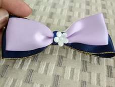 因为材料不多 就防着做了个其他样式的 这是我的第一个😊娃捣乱 有点歪