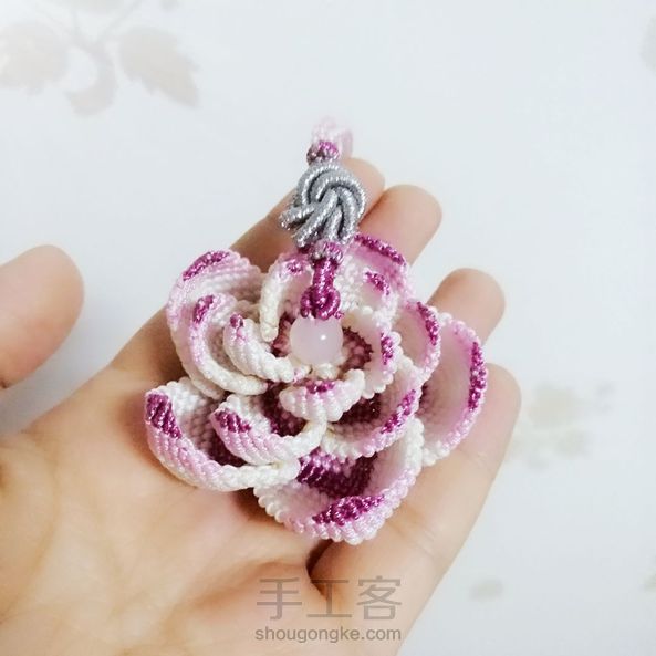 来交个作业 

看取莲花净 
应知不染心