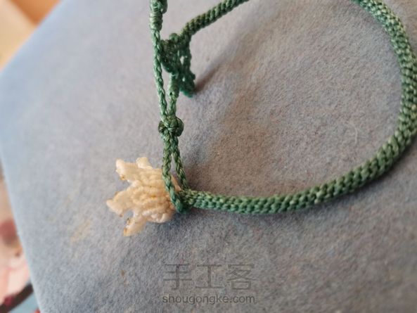 白色的花也太复杂了，喜欢绿色的叶子和结尾 第1张