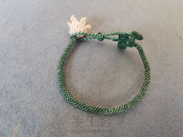 白色的花也太复杂了，喜欢绿色的叶子和结尾 第2张