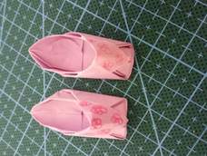 折了好几双鞋子了