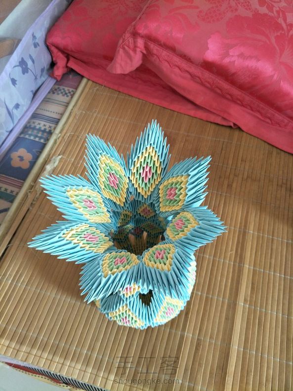 有点歪