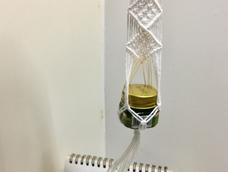 3mm的棉线还在路上,用手头的细棉线做了个mini版,放风油精正好