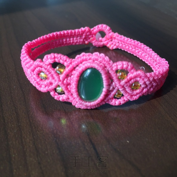 第一件蜡线手链，满意。感谢教程
