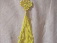 学习作品四叶草。没有绿色的线，就用了黄色的。还能看吧