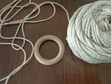 参照了Jie洁老师的教程，第一次编棉绳，还是显得粗糙了些，继续努力吧💪