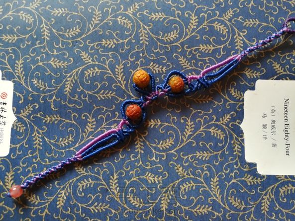 感觉像个小皇冠呀。用泰蜡和圆蜡分别做这个款，效果都不错。