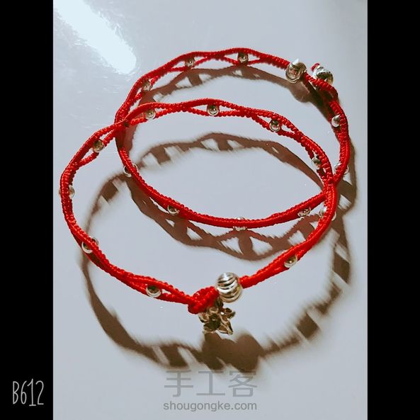 很喜欢这款，越细的线越美，我是用0.6股线包1的蜡线，硬邦邦的，不错，换1的线显粗糙。。。谢谢教程，祝手艺人们节日快乐～ 第1张